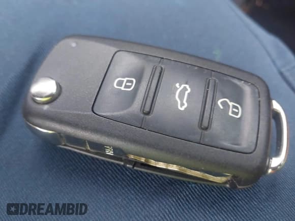 ✅ 2015 Volkswagen Jetta SE • VIN: 3VWD17AJ8FM306963 • Lot: 43744776. Wystawiony na IAAI z przebiegiem 59 710 mil. Bezpłatny archiwum sprzedaży aukcyjnych z USA i szczegółowy raport historii pojazdu na DreamBid. Zdjęcie 11.