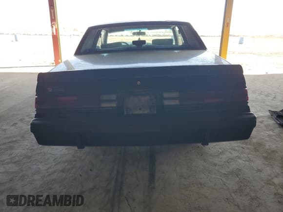 ✅ 1987 Buick Regal • VIN: 1G4GJ1179HP430220 • Lot: 92482975. Listed on Copart with 44,532 mi. Free auction sales archive from the USA and detailed vehicle history report at DreamBid. Image 6.