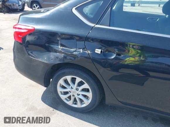 ✅ 2019 Nissan Sentra SV • VIN: 3N1AB7AP9KY234913 • Lot: 42432844. Listed on IAAI with 83,175 mi. Free auction sales archive from the USA and detailed vehicle history report at DreamBid. Image 6.