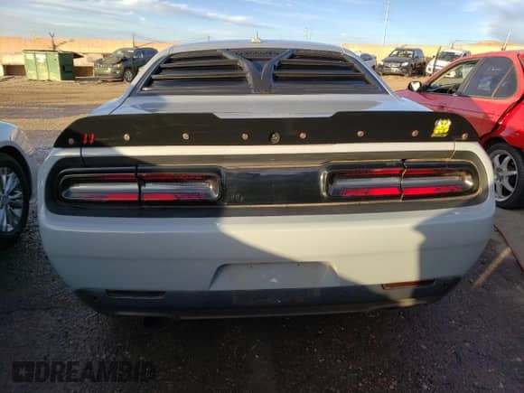✅ 2020 Dodge Challenger R/T Scat Pack • VIN: 2C3CDZFJ2LH222940 • Lot: 37745773. Wystawiony na Copart z przebiegiem 29 481 mil. Bezpłatny archiwum sprzedaży aukcyjnych z USA i szczegółowy raport historii pojazdu na DreamBid. Zdjęcie 6.
