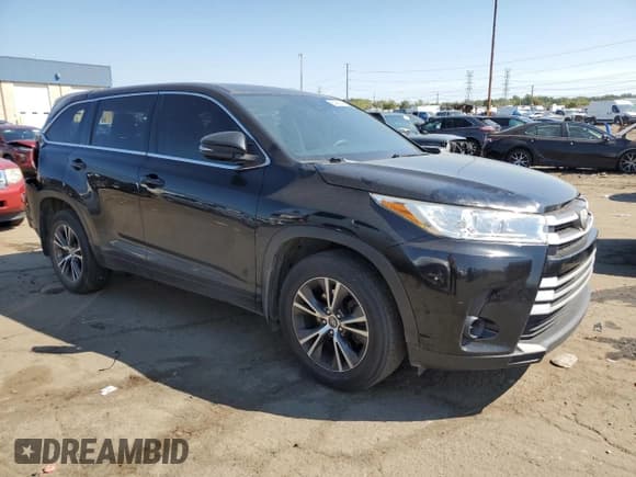✅ 2017 Toyota Highlander LE • VIN: 5TDBZRFHXHS398889 • Лот: 80464345. Опубликован ранее на Copart с пробегом 90 031 миль. Бесплатный доступ к архиву аукционных продаж из США и подробный отчёт об истории автомобиля на DreamBid. Изображение 4.