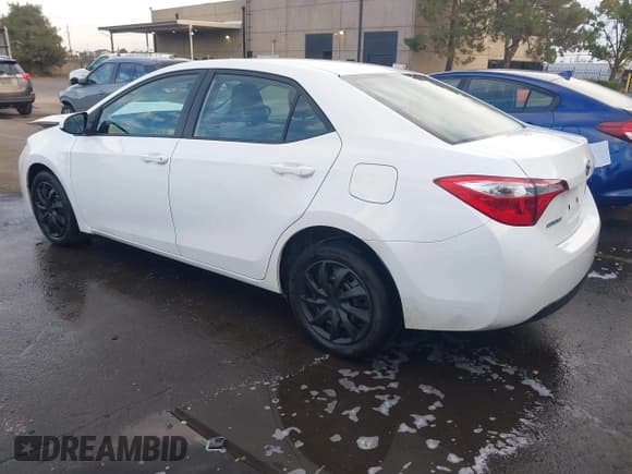 ✅ 2015 Toyota Corolla LE • VIN: 5YFBURHE2FP356143 • Лот: 43675706. Опубликован ранее на IAAI с пробегом 73 249 миль. Бесплатный доступ к архиву аукционных продаж из США и подробный отчёт об истории автомобиля на DreamBid. Изображение 3.