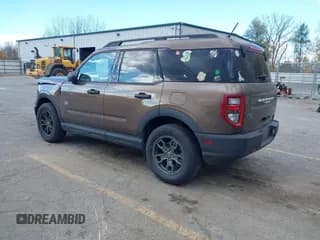 ✅ 2022 Ford Bronco Sport Big Bend • VIN: 3FMCR9B69NRD47015 • Lot: 43620922. Wystawiony na IAAI z przebiegiem 38 526 mil. Bezpłatny archiwum sprzedaży aukcyjnych z USA i szczegółowy raport historii pojazdu na DreamBid. Zdjęcie 3.