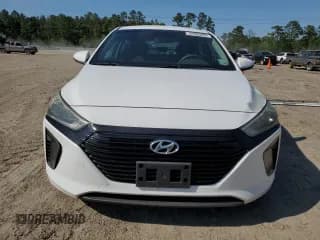 ✅ 2018 Hyundai Ioniq Blue • VIN: KMHC65LC6JU100379 • Lot: 52365405. Wystawiony na Copart z przebiegiem 108 250 mil. Bezpłatny archiwum sprzedaży aukcyjnych z USA i szczegółowy raport historii pojazdu na DreamBid. Zdjęcie 5.