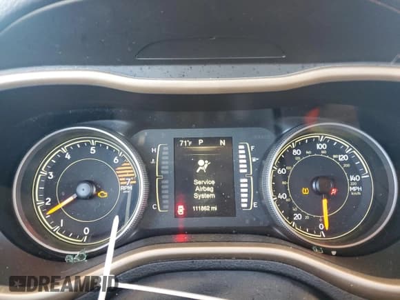 ✅ 2017 Jeep Cherokee Latitude • VIN: 1C4PJLCB7HW586635 • Lot: 87436465. Wystawiony na Copart z przebiegiem 111 862 mil. Bezpłatny archiwum sprzedaży aukcyjnych z USA i szczegółowy raport historii pojazdu na DreamBid. Zdjęcie 9.