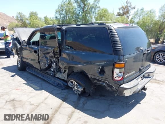 ✅ 2006 Chevrolet Suburban LS 1WT • VIN: 1GNEC16Z06J140083 • Lot: 42873925. Listed on IAAI with 254,683 mi. Free auction sales archive from the USA and detailed vehicle history report at DreamBid. Image 3.