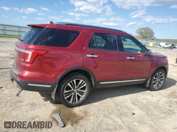 ✅ 2019 Ford Explorer Platinum • VIN: 1FM5K8HT6KGA95344 • Lot: 55697795. Listed on Copart with 64,948 mi. Free auction sales archive from the USA and detailed vehicle history report at DreamBid. Image 3.