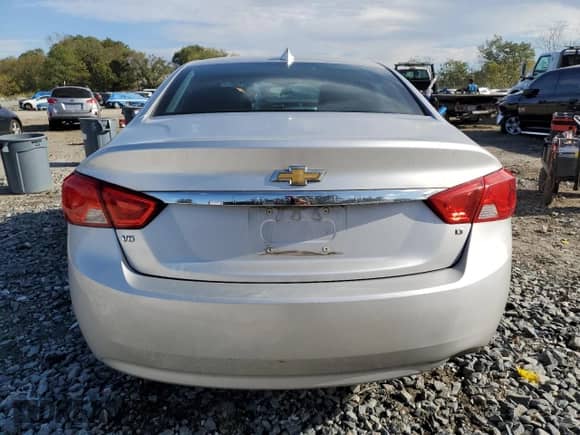 2017 Chevrolet Impala LT with VIN 1G1105S33HU192522, listed as a Copart auction lot 82408215 with 96,024 mi miles and Salvage title. Bid and sale history available at DreamBid. Image 6.