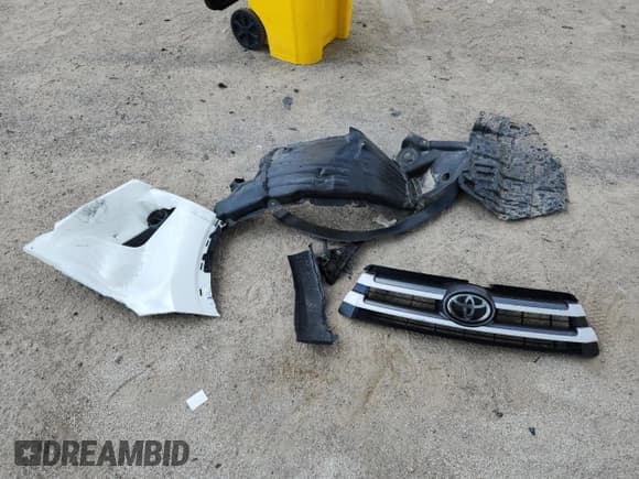 ✅ 2019 Toyota Highlander LE • VIN: 5TDZARFH2KS056978 • Лот: 63286795. Опубликован ранее на Copart с пробегом 81 039 миль. Бесплатный доступ к архиву аукционных продаж из США и подробный отчёт об истории автомобиля на DreamBid. Изображение 12.