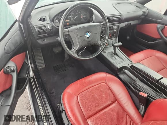 ✅ 1996 BMW 3 Series Z3 1.9 • VIN: 4USCH7327TLB74160 • Lot: 86235175. Listed on Copart with 130,936 mi. Free auction sales archive from the USA and detailed vehicle history report at DreamBid. Image 8.