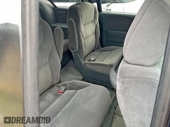 ✅ 2006 Honda Odyssey LX • VIN: 5FNRL38236B119841 • Lot: 96588395. Listed on Copart with 186,280 mi. Free auction sales archive from the USA and detailed vehicle history report at DreamBid. Image 6.