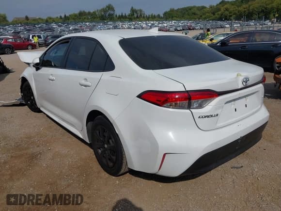 ✅ 2024 Toyota Corolla LE • VIN: JTDB4MEE8R3019397 • Lot: 43206910. Wystawiony na IAAI z przebiegiem 67 117 mil. Bezpłatny archiwum sprzedaży aukcyjnych z USA i szczegółowy raport historii pojazdu na DreamBid. Zdjęcie 3.