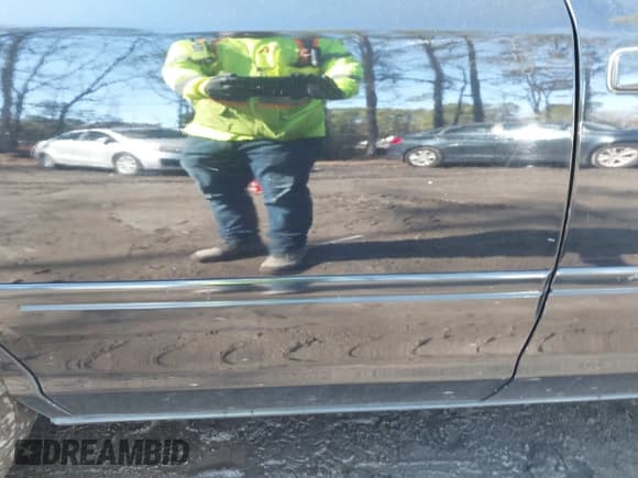 ✅ 2003 Mercury Marauder • VIN: 2MEHM75V33X628952 • Lot: 41534323. Wystawiony na IAAI z przebiegiem 92 228 mil. Bezpłatny archiwum sprzedaży aukcyjnych z USA i szczegółowy raport historii pojazdu na DreamBid. Zdjęcie 13.