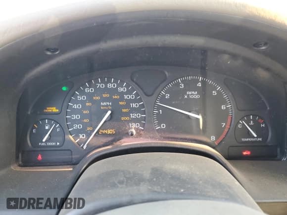 ✅ 2001 Saturn LW • VIN: 1G8JU84F01Y590560 • Lot: 48058405. Listed on Copart with 244,305 mi. Free auction sales archive from the USA and detailed vehicle history report at DreamBid. Image 9.