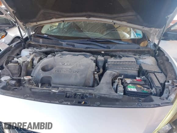 ✅ 2017 Nissan Maxima SR • VIN: 1N4AA6AP2HC438597 • Lot: 43651609. Listed on IAAI with 141,703 mi. Free auction sales archive from the USA and detailed vehicle history report at DreamBid. Image 10.