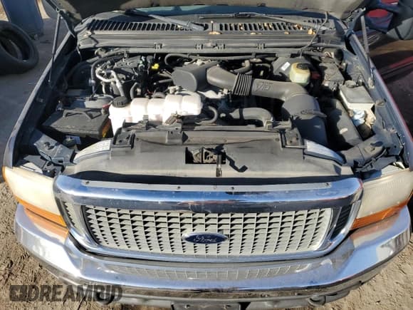 ✅ 2000 Ford Excursion XLT • VIN: 1FMNU40S4YED96690 • Лот: 81172734. Опубликован ранее на Copart с пробегом 185 405 миль. Бесплатный доступ к архиву аукционных продаж из США и подробный отчёт об истории автомобиля на DreamBid. Изображение 12.
