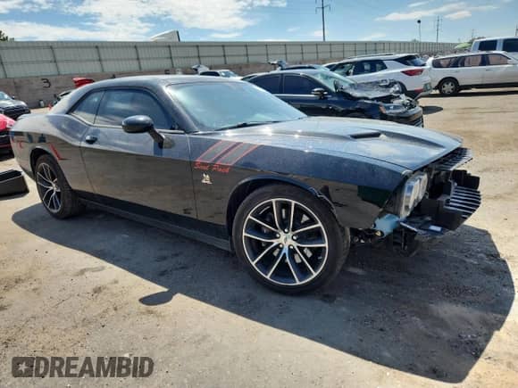 2018 Dodge Challenger T/A 392 с VIN 2C3CDZFJ1JH252170, выставлен на аукционе Copart как лот 70195505 с пробегом 83 077 миль миль и Списание • Salvage title. История ставок и продаж доступна на DreamBid. Изображение 4.