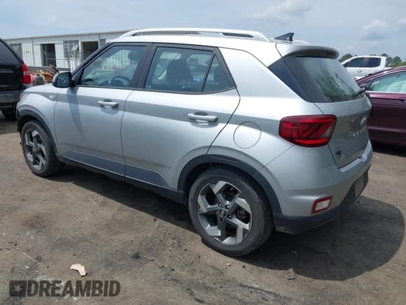 ✅ 2021 Hyundai Venue SEL • VIN: KMHRC8A34MU070987 • Lot: 42151461. Listed on IAAI with 118,840 mi. Free auction sales archive from the USA and detailed vehicle history report at DreamBid. Image 3.