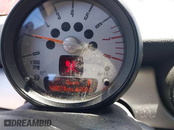 ✅ 2011 MINI Hardtop • VIN: WMWSU3C59BT097994 • Лот: 42830893. Опубликован ранее на IAAI с пробегом 138 074 миль. Бесплатный доступ к архиву аукционных продаж из США и подробный отчёт об истории автомобиля на DreamBid. Изображение 7.