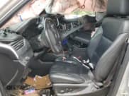 ✅ 2018 Chevrolet Tahoe Premier • VIN: 1GNSCCKC5JR198457 • Lot: 55960695. Wystawiony na Copart z przebiegiem 180 230 mil. Bezpłatny archiwum sprzedaży aukcyjnych z USA i szczegółowy raport historii pojazdu na DreamBid. Zdjęcie 7.