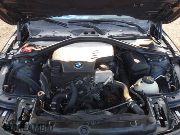 ✅ 2016 BMW 3 Series 328i xDrive • VIN: WBA8E3G50GNU01825 • Lot: 43135441. Listed on IAAI with 77,339 mi. Free auction sales archive from the USA and detailed vehicle history report at DreamBid. Image 10.