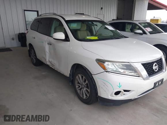 ✅ 2014 Nissan Pathfinder SV • VIN: 5N1AR2MN4EC716333 • Lot: 41914147. Listed on IAAI with 159,987 mi. Free auction sales archive from the USA and detailed vehicle history report at DreamBid. Image 1.