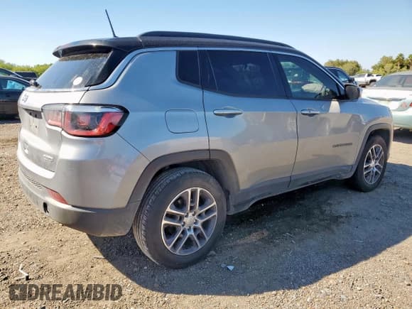 ✅ 2020 Jeep Compass Latitude • VIN: 3C4NJCBB3LT133846 • Lot: 91120035. Listed on Copart with 93,405 mi. Free auction sales archive from the USA and detailed vehicle history report at DreamBid. Image 3.