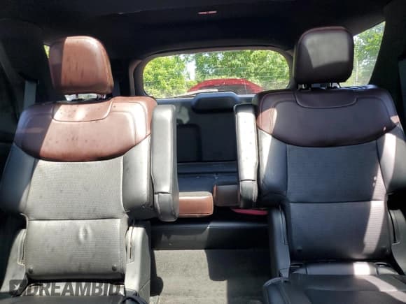 ✅ 2020 Ford Explorer Platinum • VIN: 1FM5K8HC5LGA34794 • Lot: 62531805. Wystawiony na Copart z przebiegiem Nie podano. Bezpłatny archiwum sprzedaży aukcyjnych z USA i szczegółowy raport historii pojazdu na DreamBid. Zdjęcie 10.