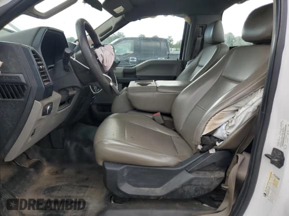✅ 2015 Ford F-150 XL • VIN: 1FTMF1C84FKD61638 • Lot: 66534645. Listed on Copart with 199,463 mi. Free auction sales archive from the USA and detailed vehicle history report at DreamBid. Image 7.