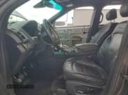 ✅ 2016 Ford Explorer Platinum • VIN: 1FM5K8HT9GGC10817 • Lot: 93605015. Wystawiony na Copart z przebiegiem 133 058 mil. Bezpłatny archiwum sprzedaży aukcyjnych z USA i szczegółowy raport historii pojazdu na DreamBid. Zdjęcie 7.