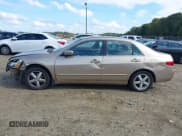 ✅ 2005 Honda Accord EX • VIN: 1HGCM56785A102815 • Lot: 43398308. Wystawiony na IAAI z przebiegiem 328 991 mil. Bezpłatny archiwum sprzedaży aukcyjnych z USA i szczegółowy raport historii pojazdu na DreamBid. Zdjęcie 14.