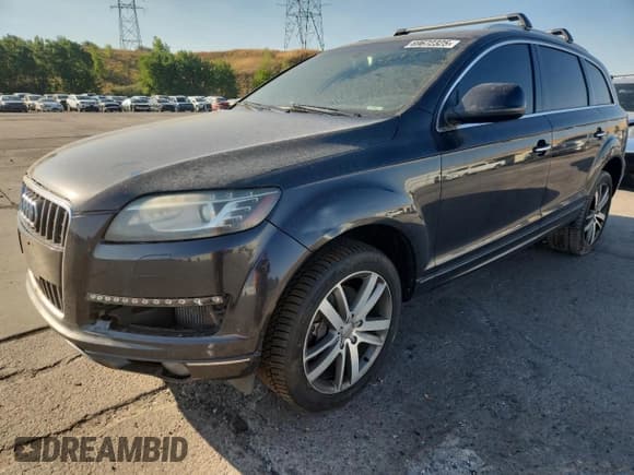 ✅ 2014 Audi Q7 Premium Plus • VIN: WA1LMAFE8ED011820 • Лот: 69672325. Опубликован ранее на Copart с пробегом 147 333 миль. Бесплатный доступ к архиву аукционных продаж из США и подробный отчёт об истории автомобиля на DreamBid. Изображение 1.