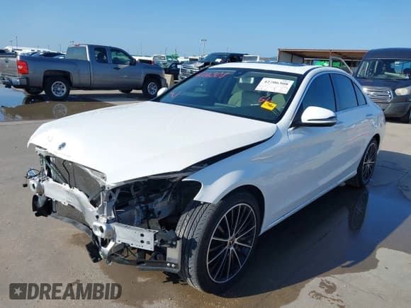 ✅ 2020 Mercedes-Benz C 300 • VIN: WDDWF8DB9LR558941 • Lot: 42706308. Listed on IAAI with 25,486 mi. Free auction sales archive from the USA and detailed vehicle history report at DreamBid. Image 21.