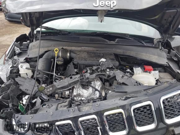 ✅ 2023 Jeep Compass Limited • VIN: 3C4NJDCNXPT532404 • Lot: 43094263. Wystawiony na IAAI z przebiegiem 17 474 mil. Bezpłatny archiwum sprzedaży aukcyjnych z USA i szczegółowy raport historii pojazdu na DreamBid. Zdjęcie 10.