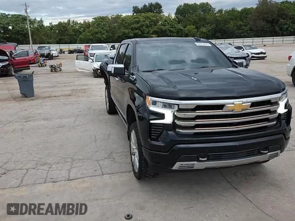 ✅ 2022 Chevrolet Silverado 1500 High Country • VIN: 3GCUDJEL2NG577887 • Lot: 82078435. Listed on Copart with 45,858 mi. Free auction sales archive from the USA and detailed vehicle history report at DreamBid. Image 13.