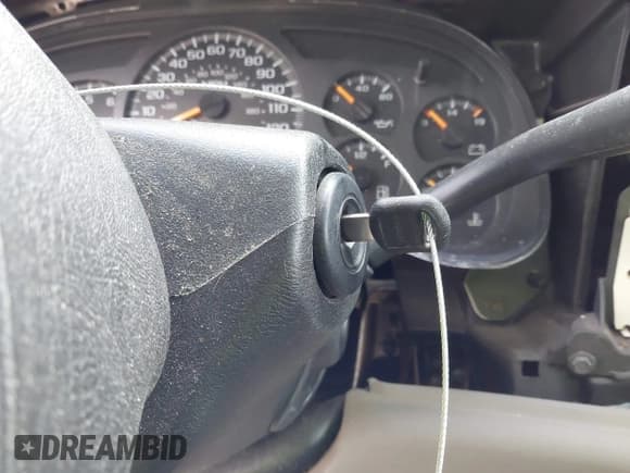 ✅ 2005 Chevrolet Suburban LS • VIN: 1GNEC16Z55R104857 • Лот: 41857637. Опубликован ранее на IAAI с пробегом 228 229 миль. Бесплатный доступ к архиву аукционных продаж из США и подробный отчёт об истории автомобиля на DreamBid. Изображение 11.