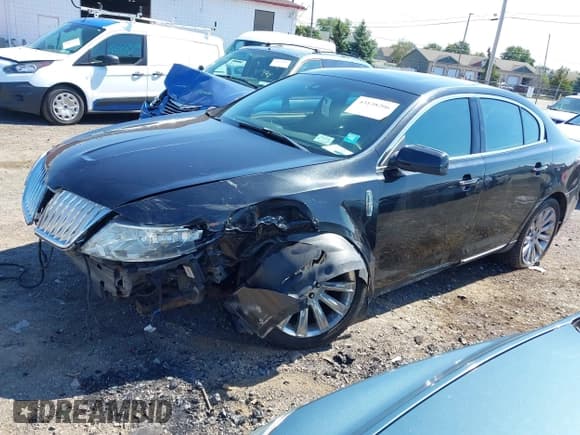 ✅ 2011 Lincoln MKS • VIN: 1LNHL9DR5BG610005 • Lot: 43138206. Wystawiony na IAAI z przebiegiem 187 307 mil. Bezpłatny archiwum sprzedaży aukcyjnych z USA i szczegółowy raport historii pojazdu na DreamBid. Zdjęcie 2.