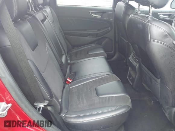 ✅ 2022 Ford Edge ST • VIN: 2FMPK4AP8NBA74246 • Lot: 42241036. Wystawiony na IAAI z przebiegiem 44 420 mil. Bezpłatny archiwum sprzedaży aukcyjnych z USA i szczegółowy raport historii pojazdu na DreamBid. Zdjęcie 8.