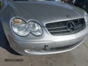 ✅ 2005 Mercedes-Benz SL 500 • VIN: WDBSK75F45F091432 • Lot: 43846588. Wystawiony na IAAI z przebiegiem Nie podano. Bezpłatny archiwum sprzedaży aukcyjnych z USA i szczegółowy raport historii pojazdu na DreamBid. Zdjęcie 6.