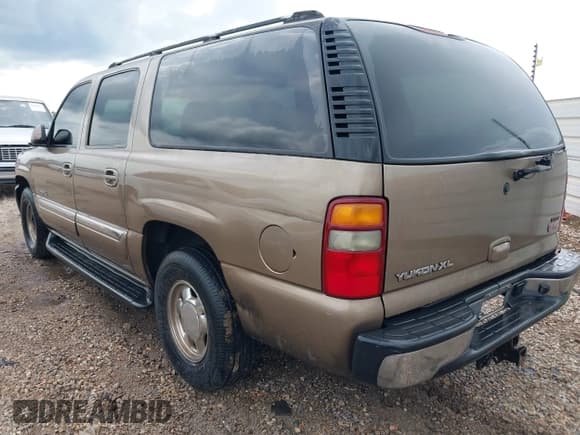 ✅ 2003 GMC Yukon XL SLT • VIN: 1GKEC16Z23J232918 • Lot: 42393646. Wystawiony na IAAI z przebiegiem Nie podano. Bezpłatny archiwum sprzedaży aukcyjnych z USA i szczegółowy raport historii pojazdu na DreamBid. Zdjęcie 3.