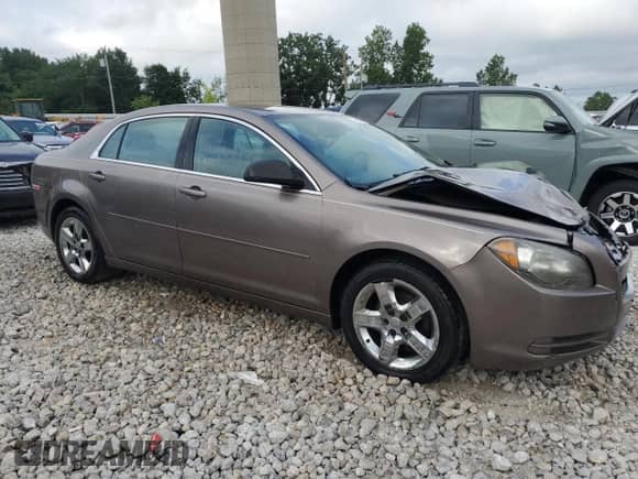 2012 Chevrolet Malibu 1LS z VIN 1G1ZB5E07CF202626, wystawiony jako Copart lot #61406454 z przebiegiem 135 917 mil mil oraz Czysty tytuł • Clean title. Historia ofert i sprzedaży dostępna na DreamBid. Obrazek 4.