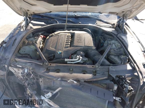 ✅ 2015 BMW 6 Series 640i xDrive • VIN: WBA6B8C52FD453433 • Lot: 41805317. Wystawiony na IAAI z przebiegiem 138 685 mil. Bezpłatny archiwum sprzedaży aukcyjnych z USA i szczegółowy raport historii pojazdu na DreamBid. Zdjęcie 10.