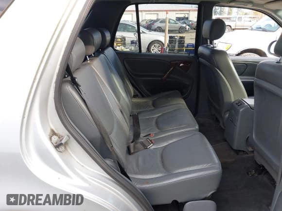 ✅ 1999 Mercedes-Benz M 320/430/500 • VIN: 4JGAB54E1XA097274 • Lot: 43668598. Wystawiony na IAAI z przebiegiem 242 313 mil. Bezpłatny archiwum sprzedaży aukcyjnych z USA i szczegółowy raport historii pojazdu na DreamBid. Zdjęcie 18.