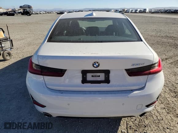 ✅ 2022 BMW 3 Series 330i • VIN: 3MW5R1J06N8C41782 • Лот: 81107755. Опубликован ранее на Copart с пробегом 46 538 миль. Бесплатный доступ к архиву аукционных продаж из США и подробный отчёт об истории автомобиля на DreamBid. Изображение 6.