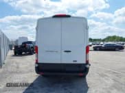 ✅ 2019 Ford Transit • VIN: 1FTBW2CM0KKB59593 • Lot: 41961520. Wystawiony na IAAI z przebiegiem 136 094 mil. Bezpłatny archiwum sprzedaży aukcyjnych z USA i szczegółowy raport historii pojazdu na DreamBid. Zdjęcie 16.