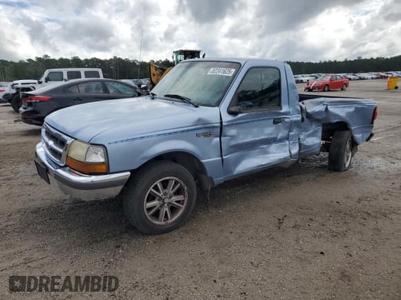 ✅ 1998 Ford Ranger XL • VIN: 1FTYR10C7WUA46998 • Lot: 82241625. Listed on Copart with 134,670 mi. Free auction sales archive from the USA and detailed vehicle history report at DreamBid. Image 1.