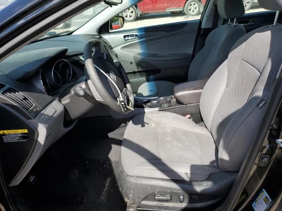 ✅ 2014 Hyundai Sonata GLS • VIN: 5NPEB4ACXEH928988 • Lot: 67191194. Listed on Copart with 211,474 mi. Free auction sales archive from the USA and detailed vehicle history report at DreamBid. Image 7.