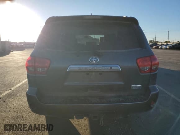 ✅ 2014 Toyota Sequoia Platinum • VIN: 5TDDY5G13ES097530 • Lot: 85763075. Listed on Copart with 154,335 mi. Free auction sales archive from the USA and detailed vehicle history report at DreamBid. Image 6.