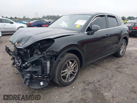 ✅ 2019 Porsche Cayenne • VIN: WP1AA2AY9KDA02096 • Lot: 41413609. Listed on IAAI with 45,955 mi. Free auction sales archive from the USA and detailed vehicle history report at DreamBid. Image 18.