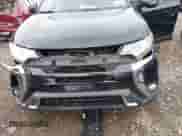 2019 Mitsubishi Outlander SE z VIN JA4AD3A31KZ038526, wystawiony jako IAAI lot #42724186 z przebiegiem 122 247 mil mil oraz . Historia ofert i sprzedaży dostępna na DreamBid. Obrazek 6.